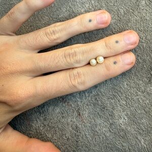 Vintage 1960s 14k Yellow Gold Pearl Stud Earrings